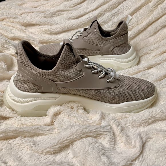 Steve Madden Myles Taupe Chunky Sneakers Comfortable Neutral Athletic Shoes 11M - Picture 3 of 10